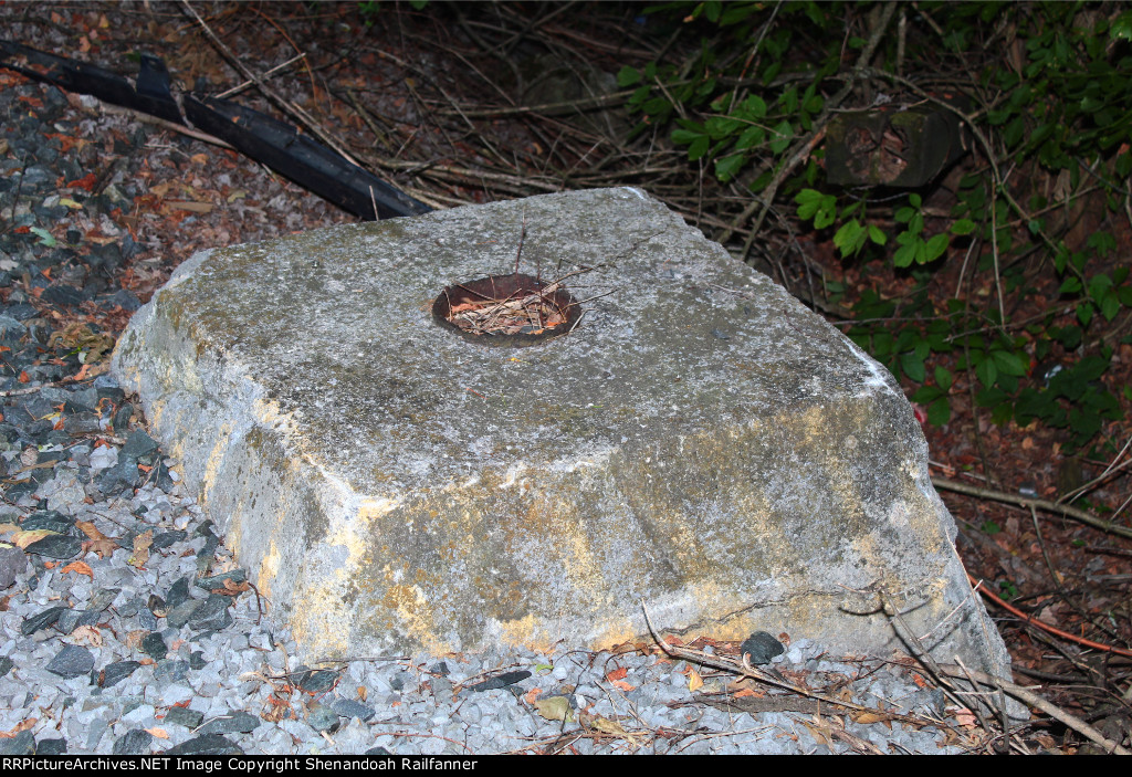 CSX crossing signal block